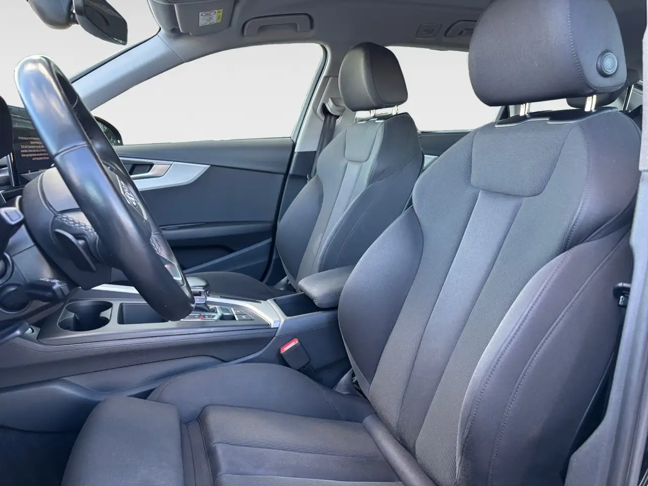 Audi A4 Avant 35 2.0 TDI S-tronic Navi LED ACC 8