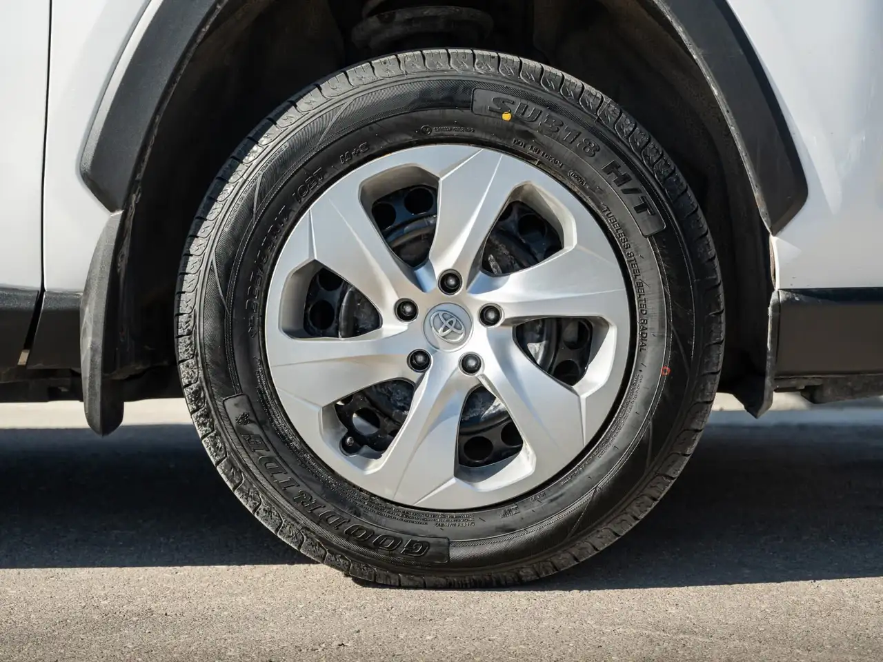 Toyota RAV 4 снимка Toyota RAV 4