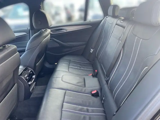 BMW M view 11