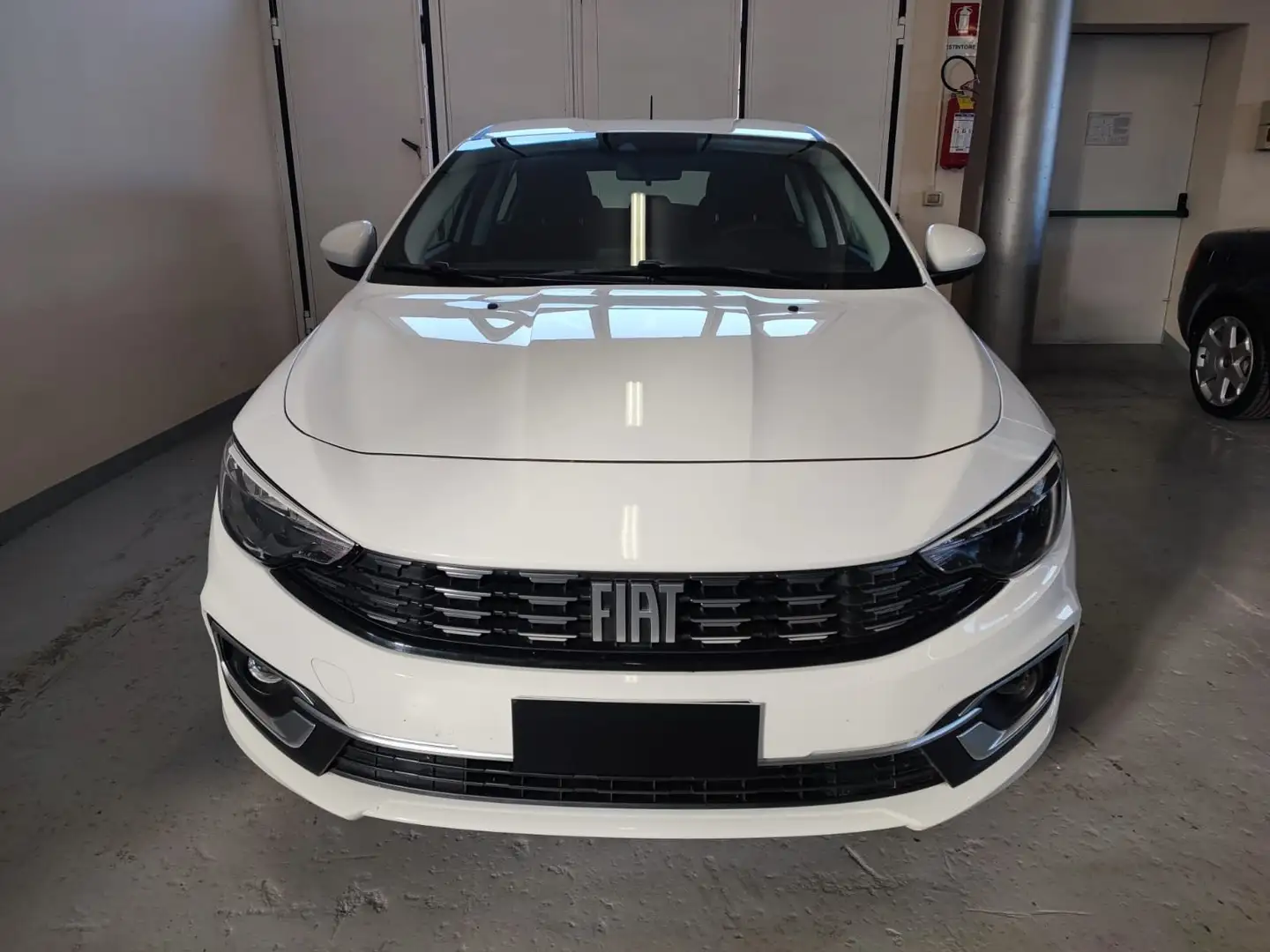 Fiat Tipo 5porte 1.6 mjt Life 130 CV Bianco - 2