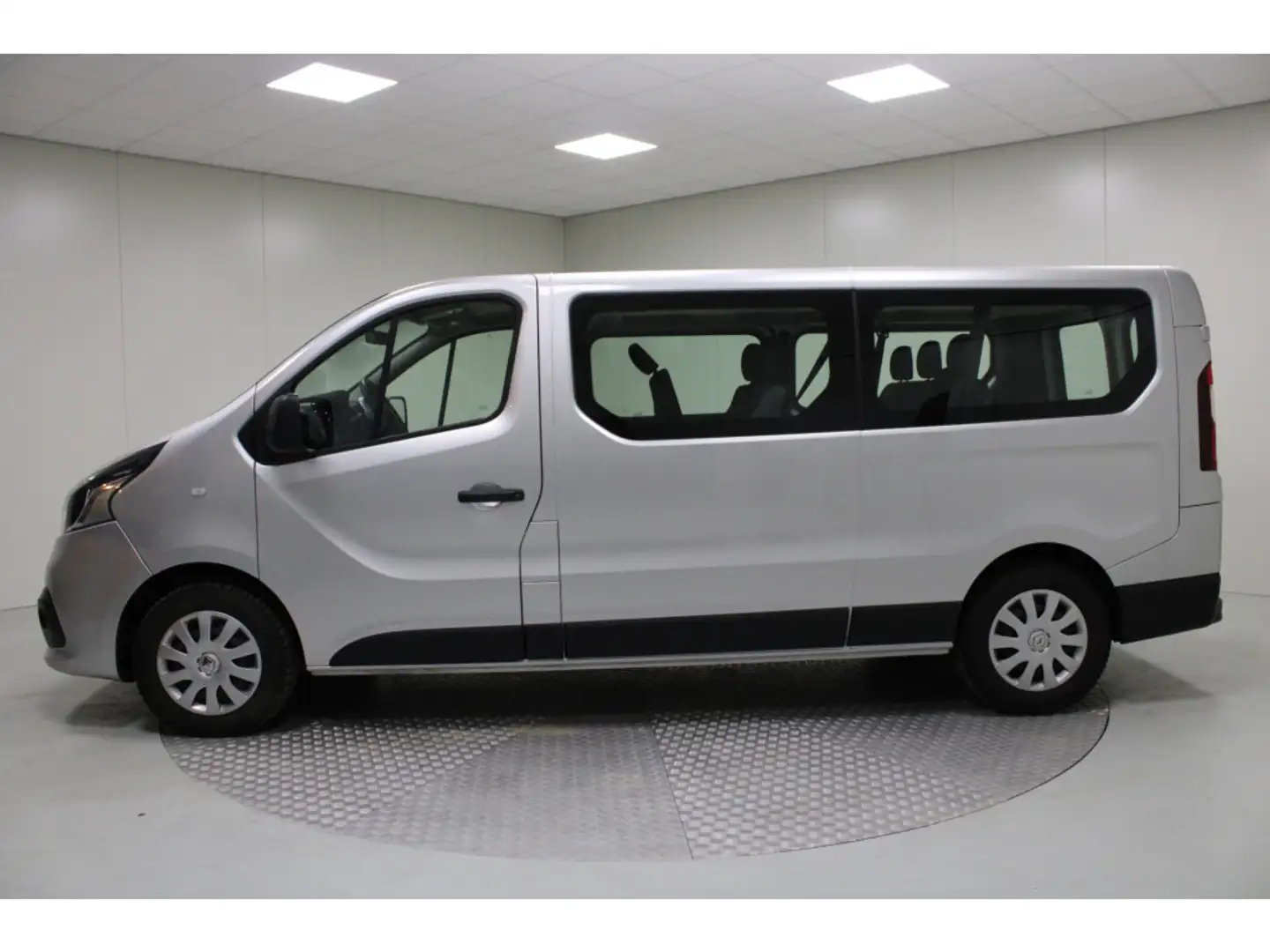 Renault Trafic Passenger 1.6 dCi Grand Authentique Energy | | 8/9 Grijs - 2