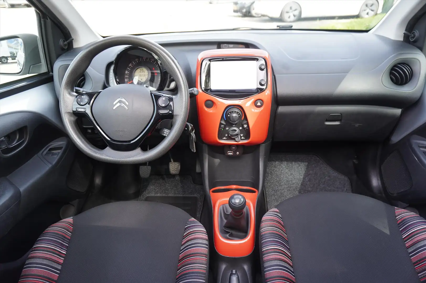 Citroen C1 1.0 e-VTi 68PK 5D Cabrio Airscape Feel Edit Groot Gri - 2
