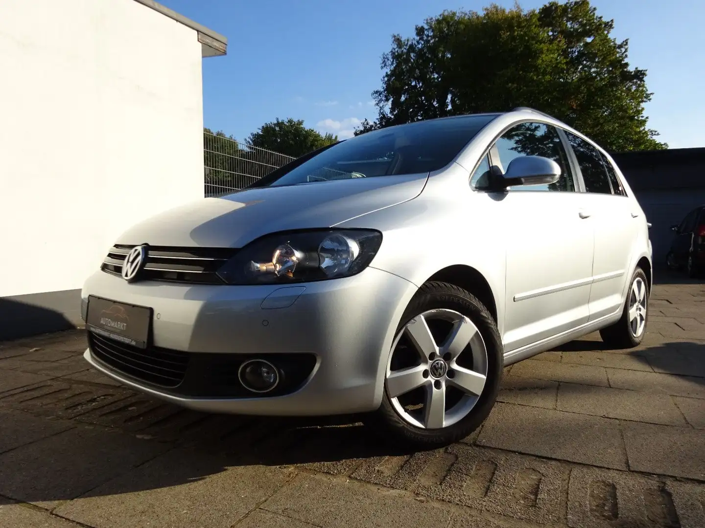Volkswagen Golf Plus VI Comfortline BMT/Klimaautom/PDC/Temp Silber - 1