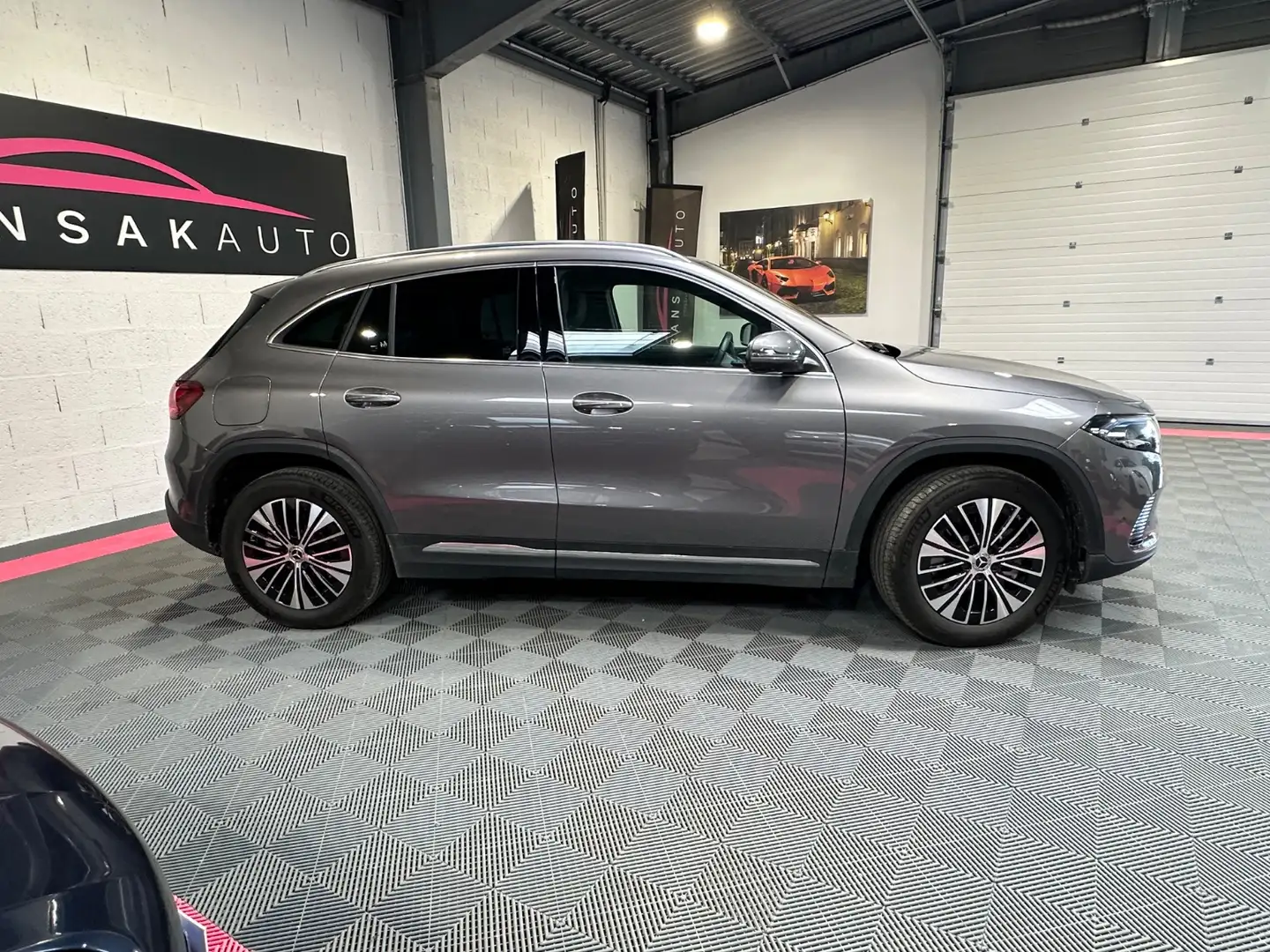 Mercedes-Benz EQA Edition Szürke - 2