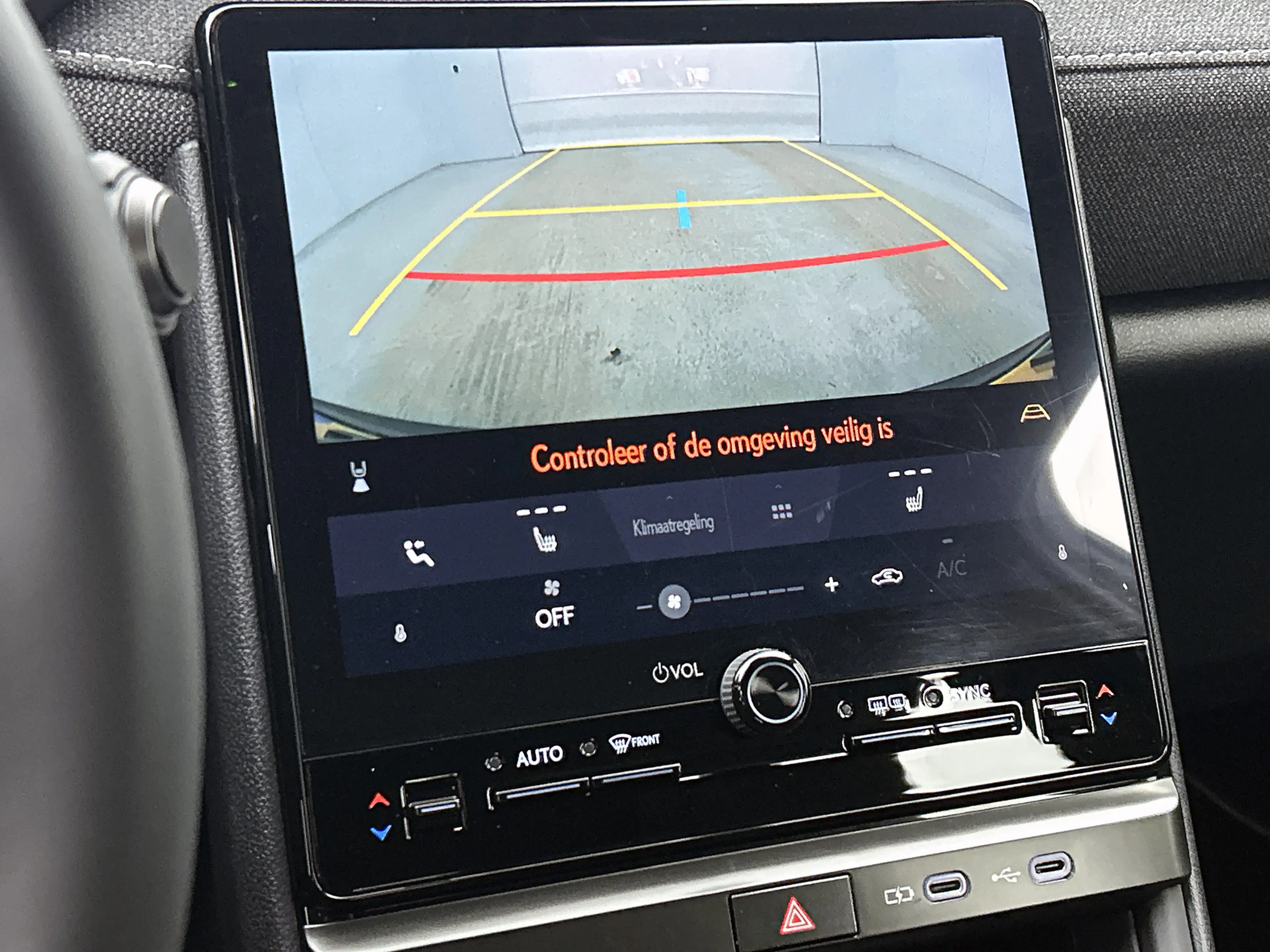 Lexus LBX 2WD + Comfort & Safety Pack | Blindspot Monitor | — photo 8