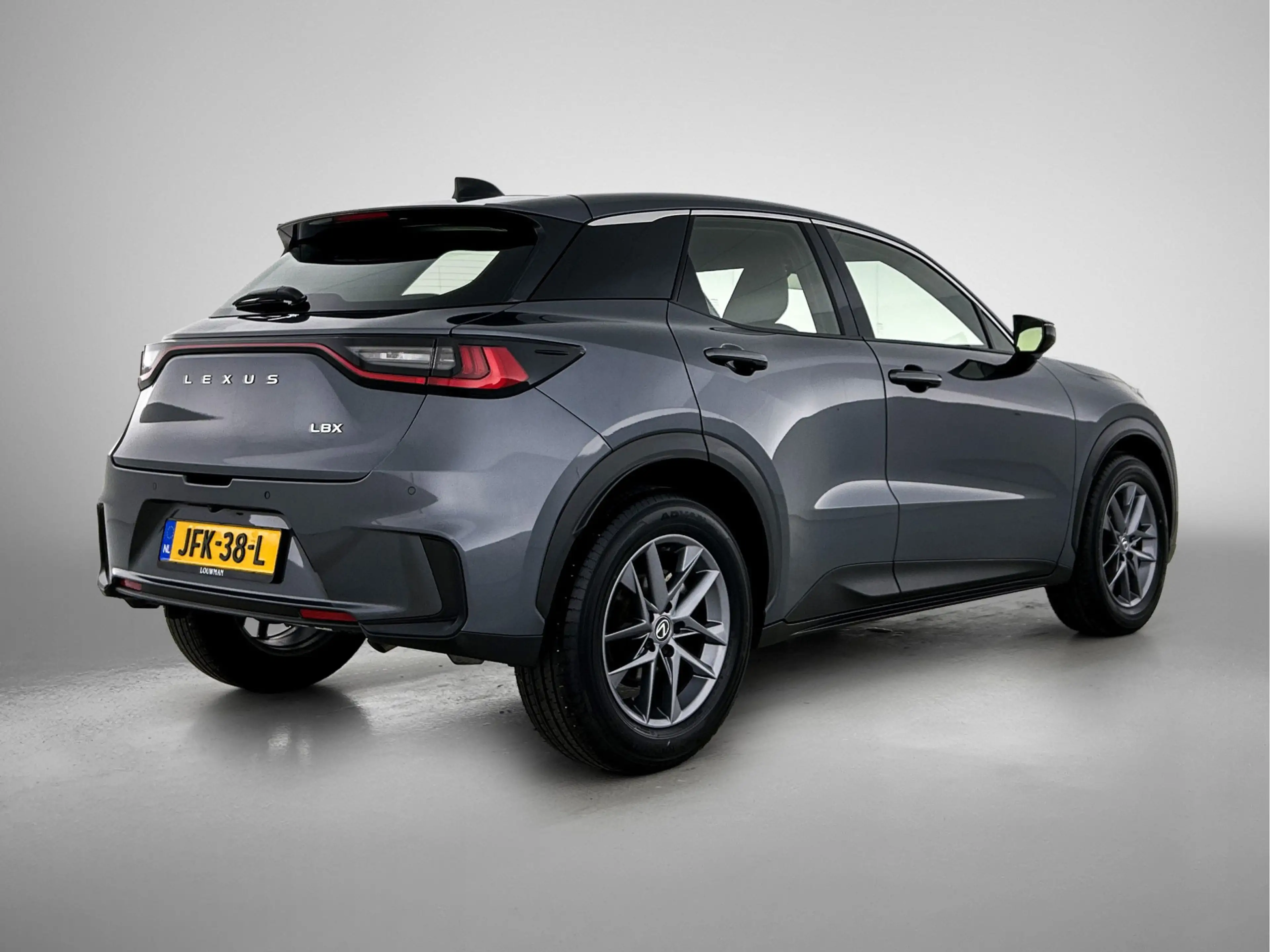 Lexus LBX 2WD + Comfort & Safety Pack | Blindspot Monitor | — photo 2