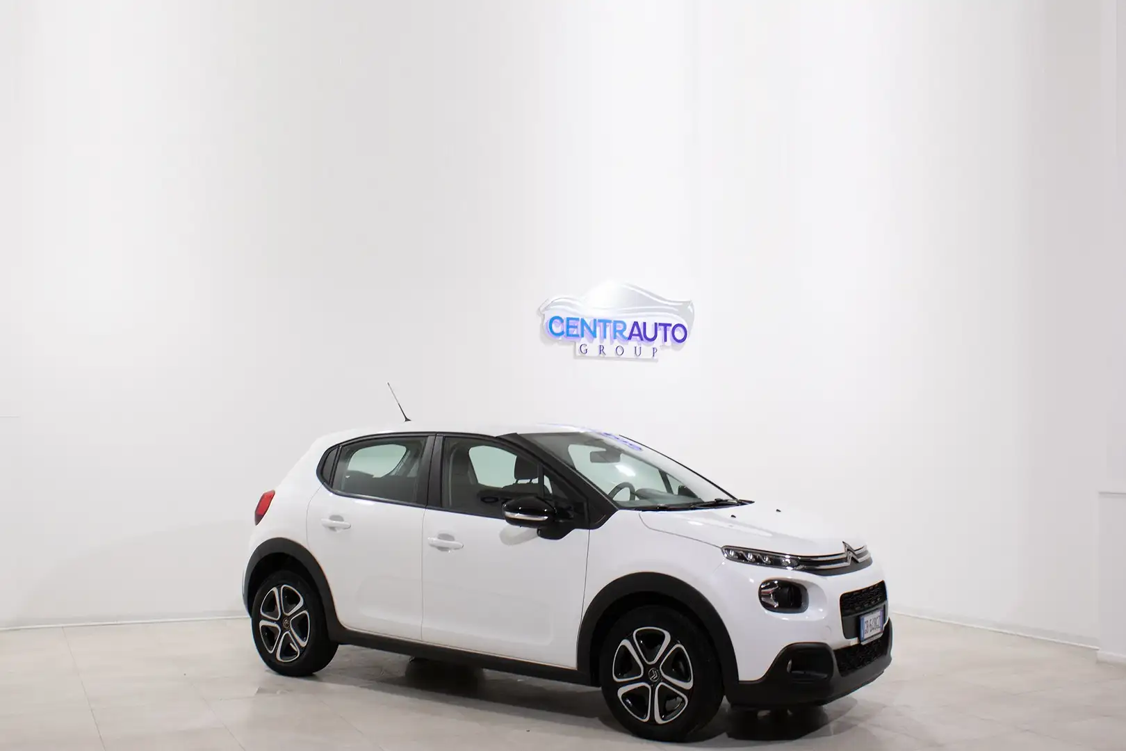 Citroen C3 PureTech 83cv FEEL *NEOPATENTANTI* Bianco - 2