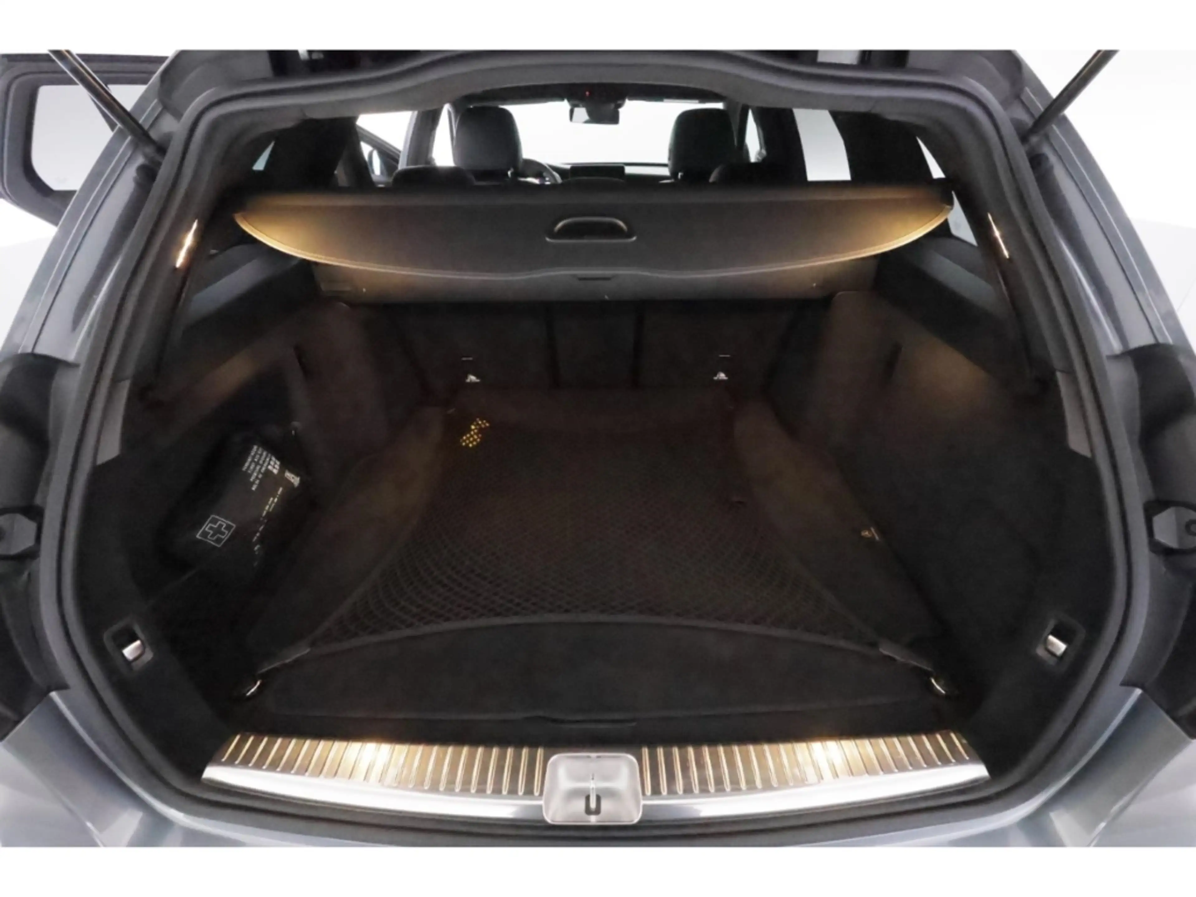 Mercedes-Benz C 63 AMG S T 9G-TRONIC+LED+NAVI+VIRTUAL+PANO+PDC — photo 21