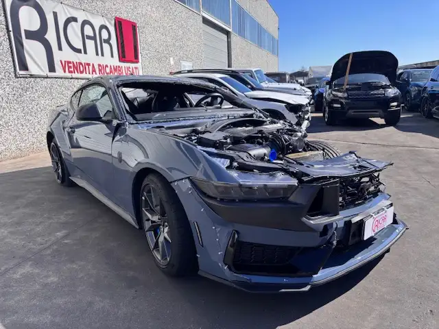 Ford Mustang Mustang VII Fastback 5.0 V8 Dark Horse 453cv