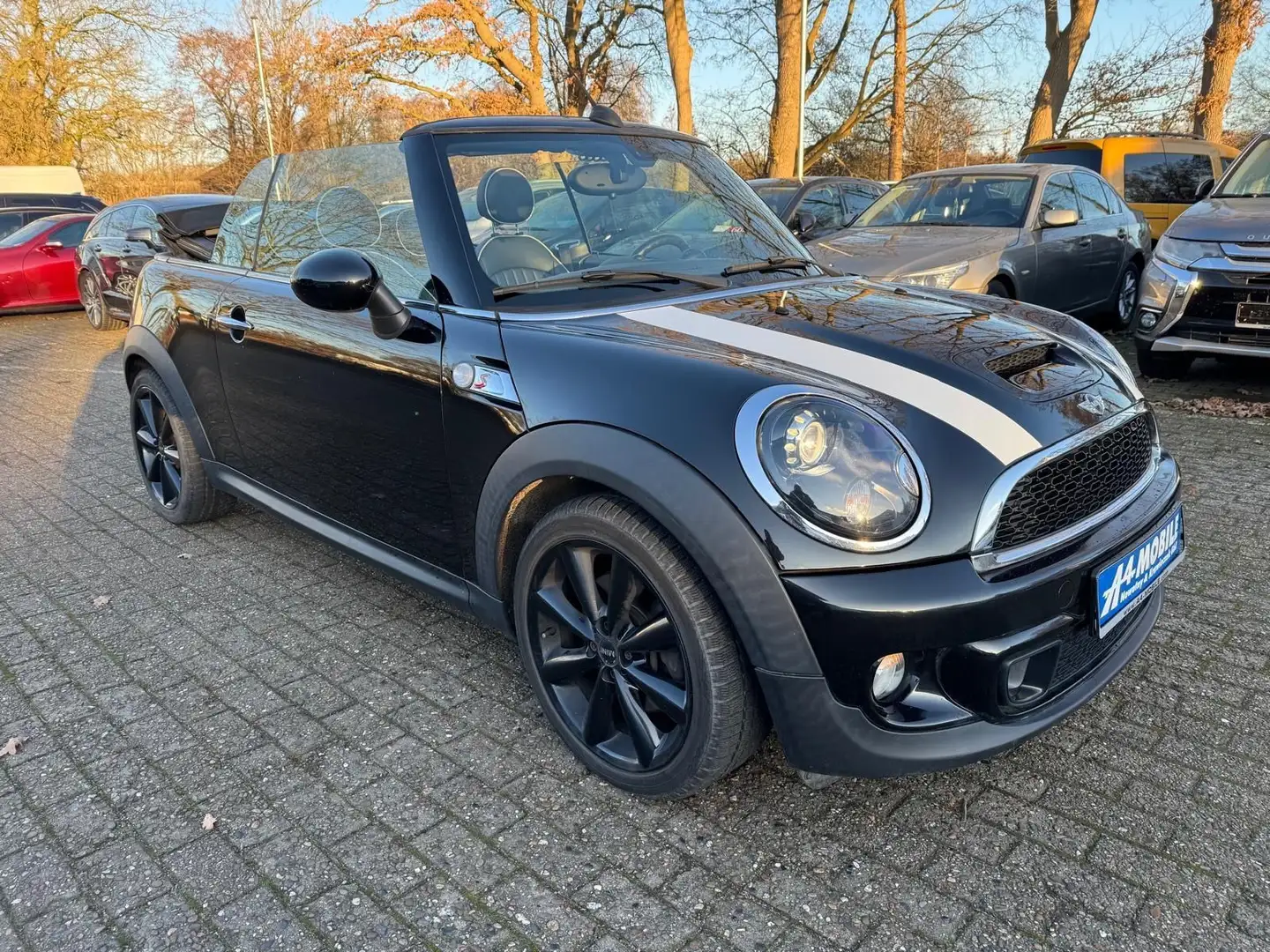 MINI Cooper S Cabrio Aut. Navi Leder SHZ Xenon Noir - 1