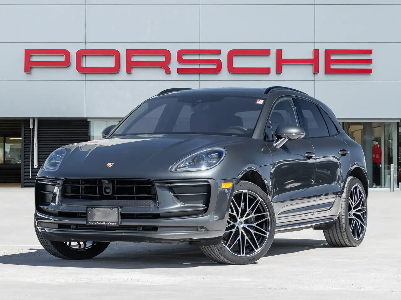 2025 Porsche Macan