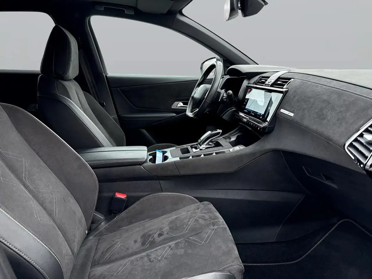 DS Automobiles DS 7 Crossback Performance Line 10