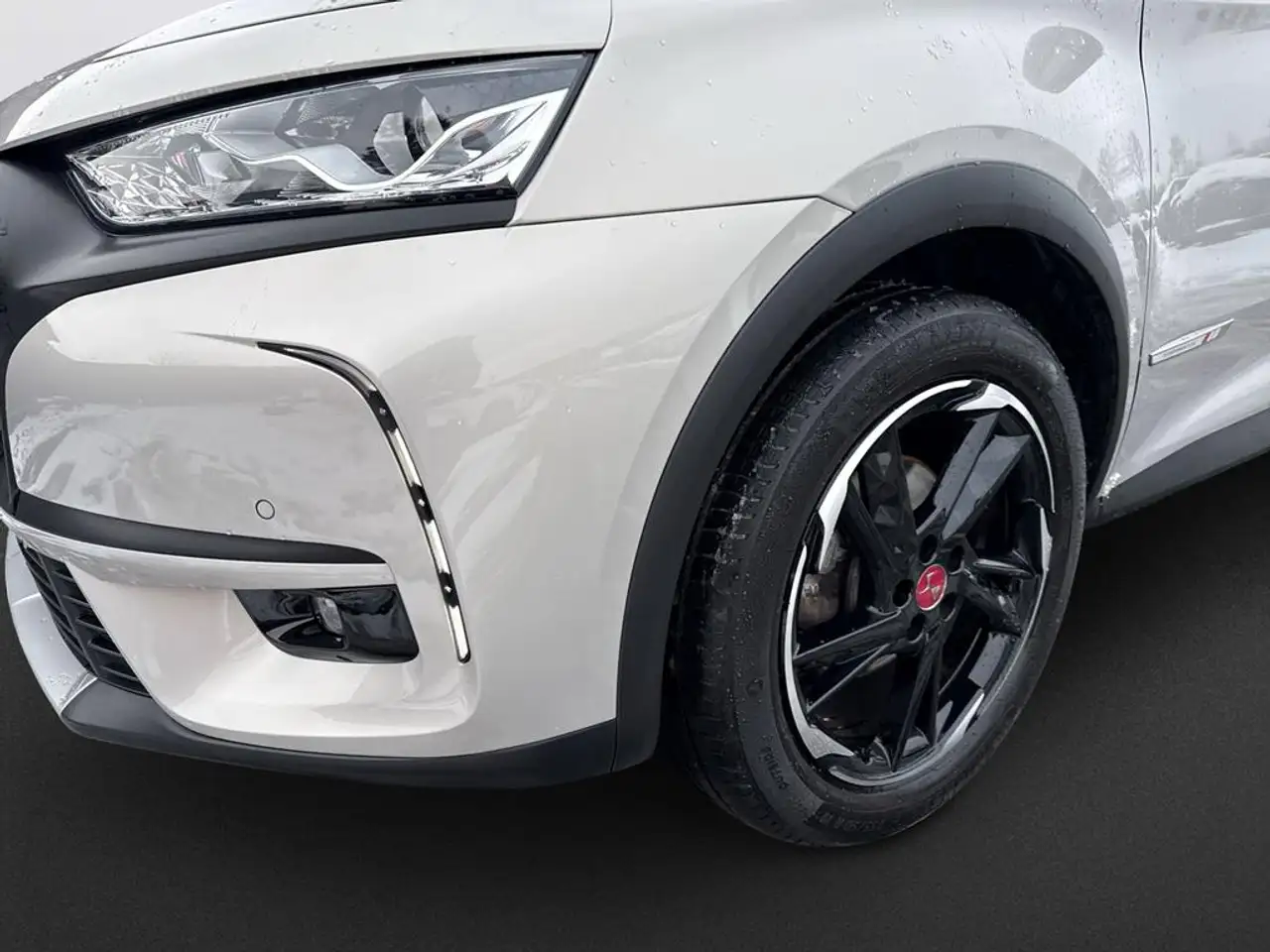 DS Automobiles DS 7 Crossback Performance Line 8