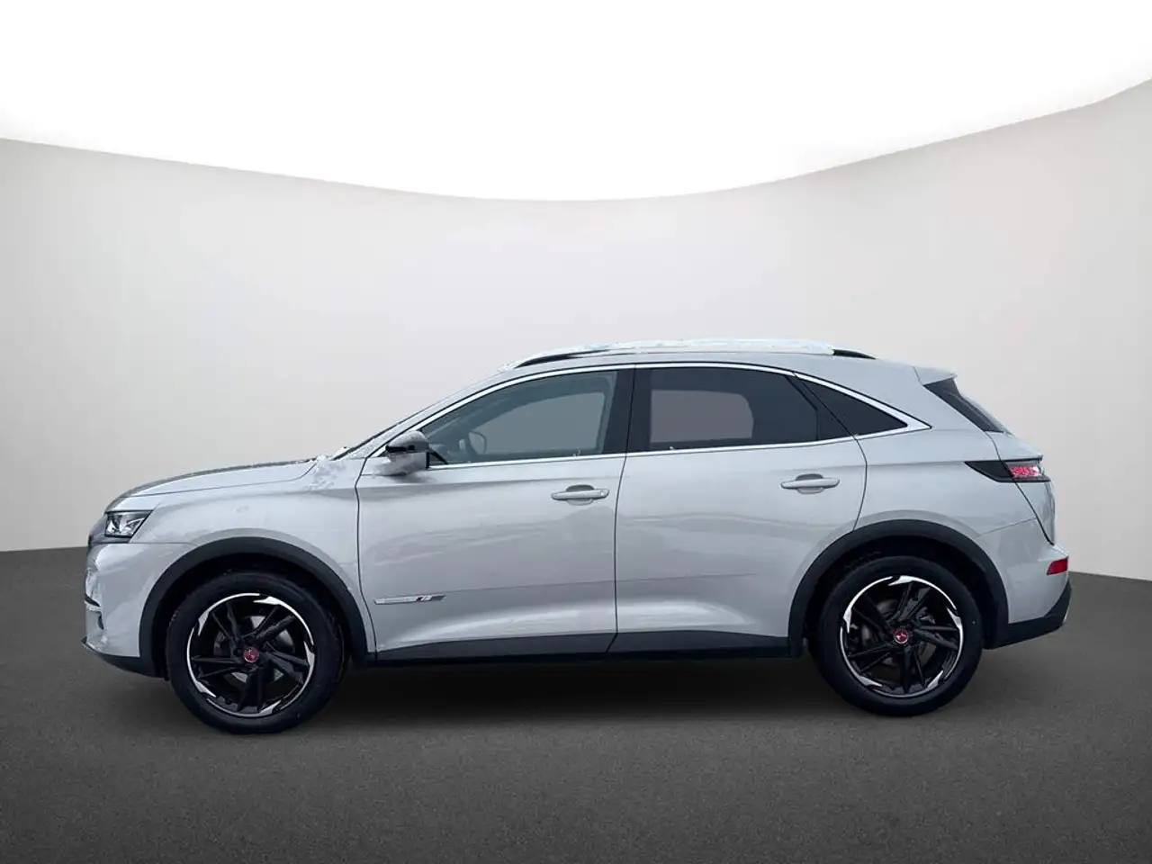 DS Automobiles DS 7 Crossback Performance Line 4