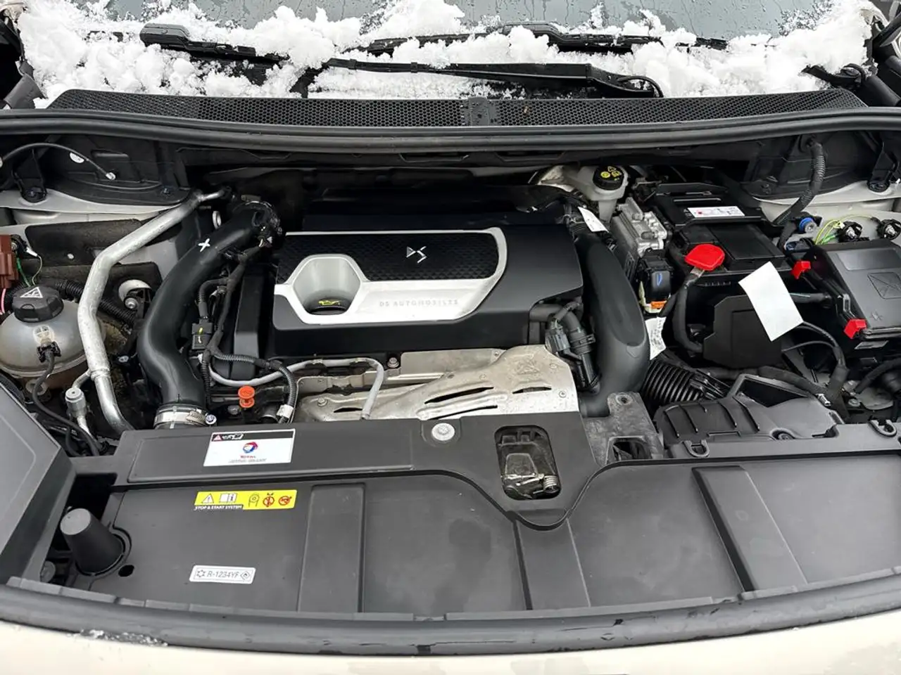DS Automobiles DS 7 Crossback Performance Line 5
