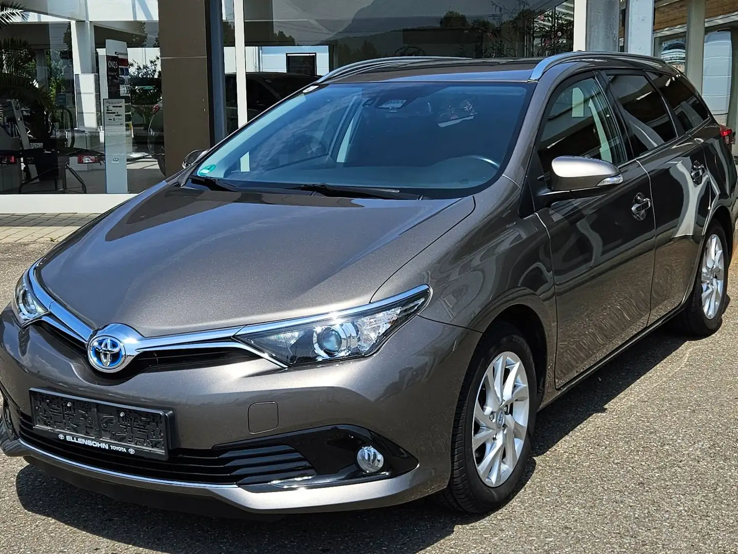 Toyota Auris Auris TS 1,8 VVT-i Hybrid ActiveActive Grau - 2