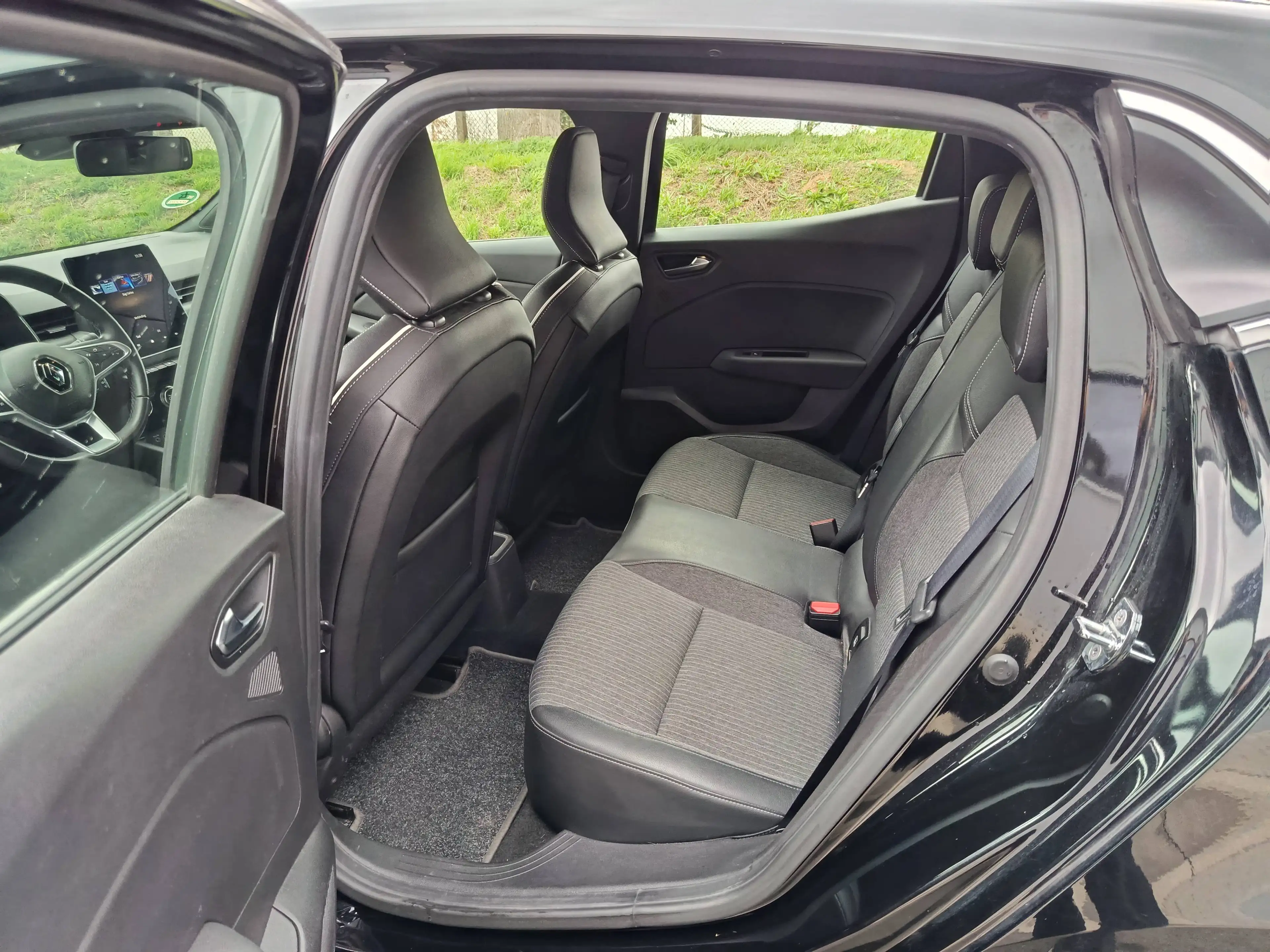 Renault Clio Clio 1.5 Blue dCi Evolution — photo 10