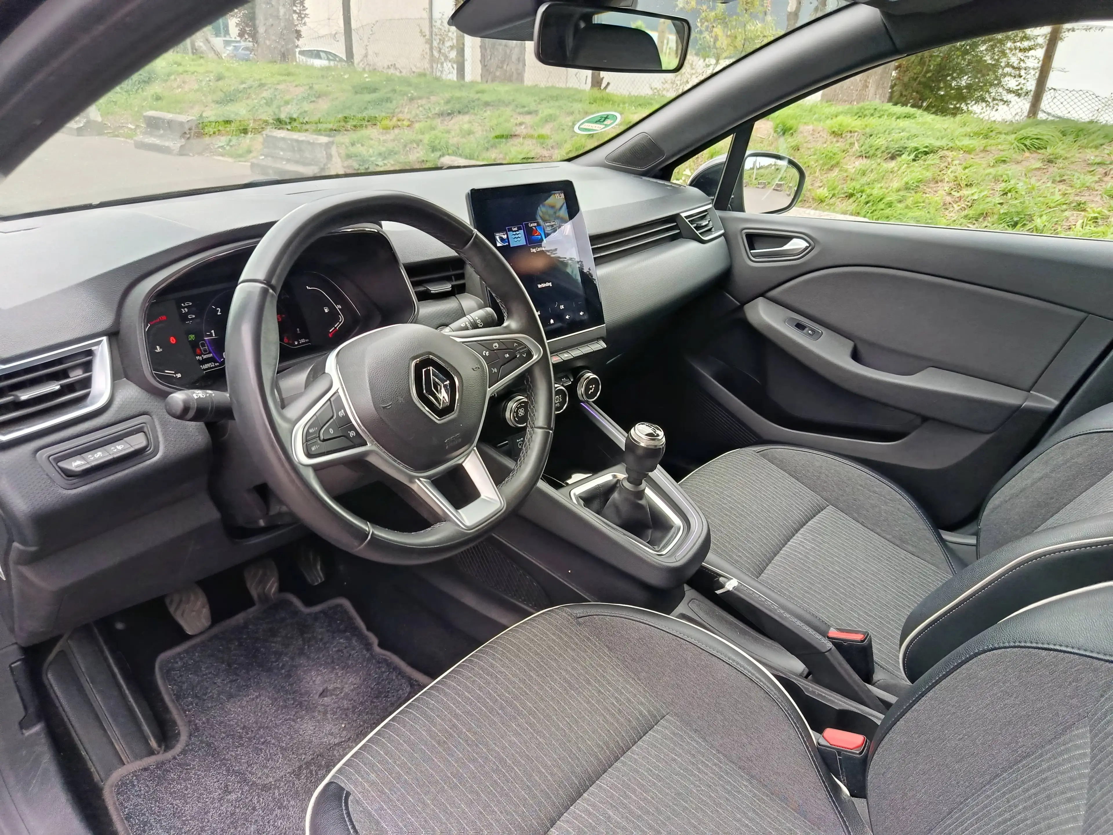 Renault Clio Clio 1.5 Blue dCi Evolution — photo 8