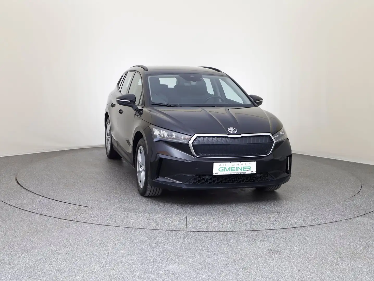 Skoda Enyaq 60 Schwarz - 2