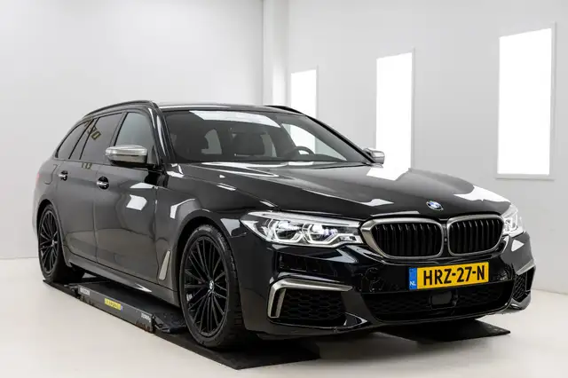 BMW M550 5-serie Touring M550d xDrive Standkachel, 360, Hea