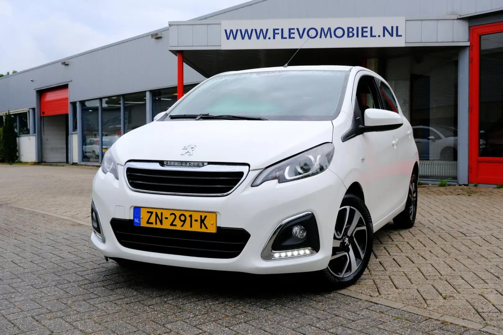 Peugeot 108 1.0 e-VTi Allure|LMV|Airco|Apple carplay/Android a Wit - 1