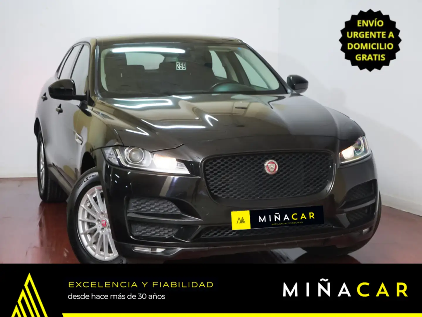 Jaguar F-Pace 2.0i4D Pure AWD 180 Negro - 1