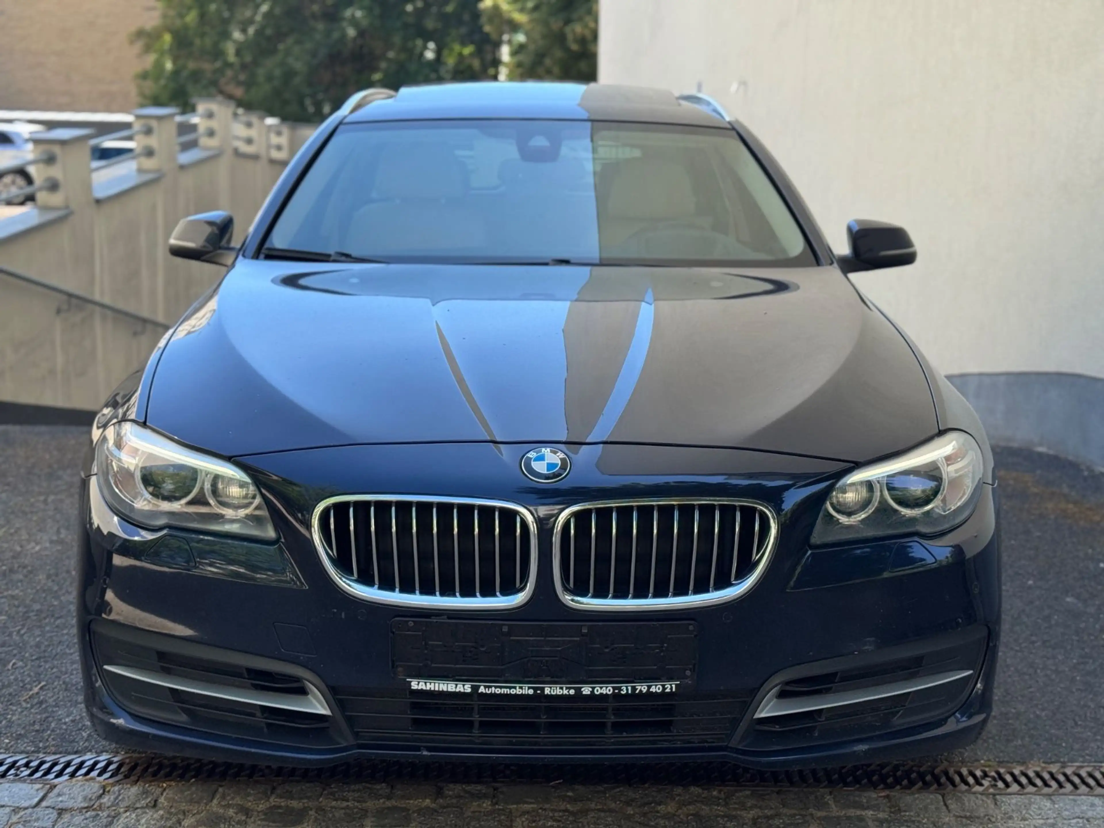 BMW 525 d Touring /PANO/HUD/AHK/Spurh/MEMORY/LEDER — photo 4