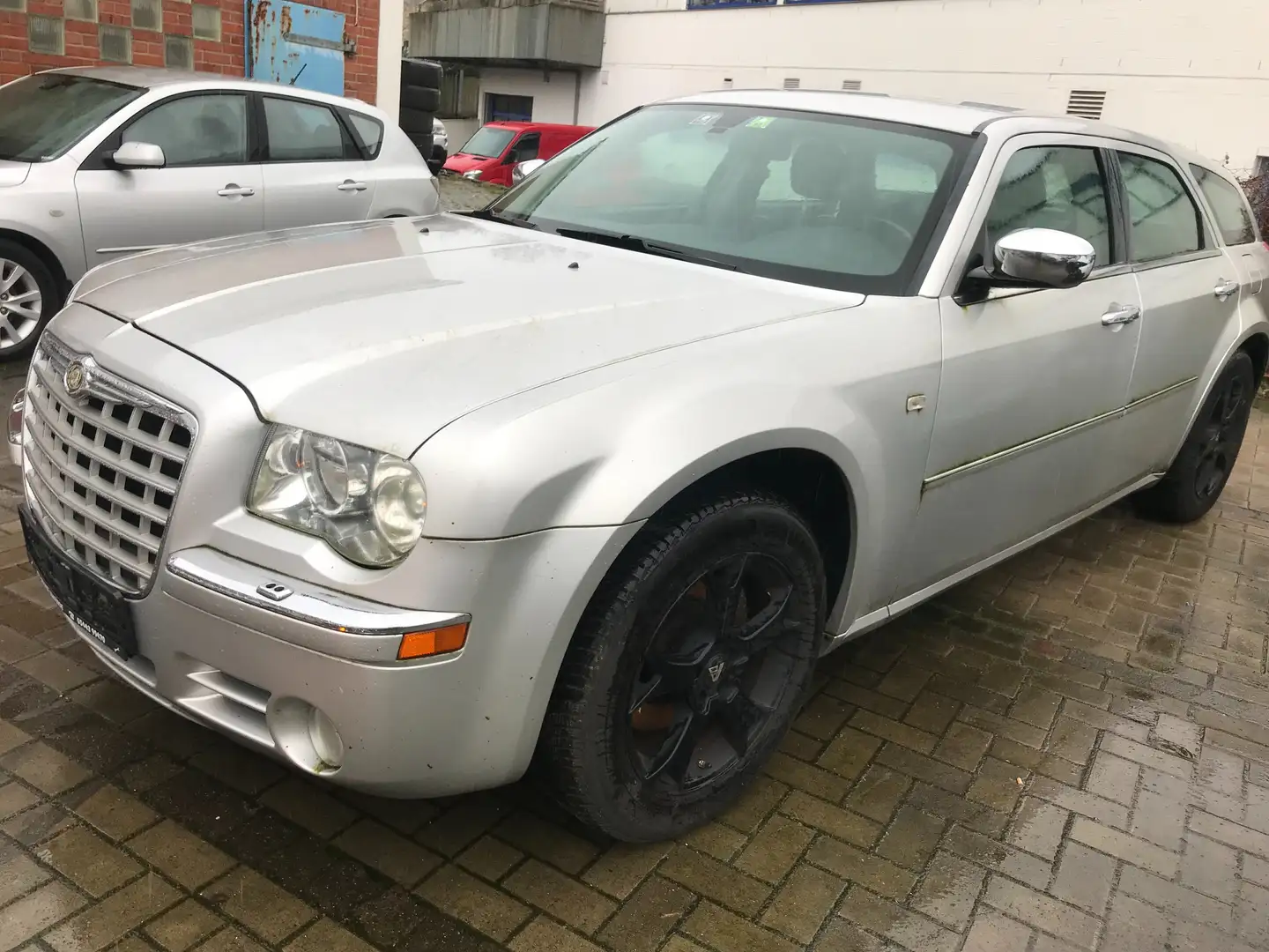 Chrysler 300C Touring 2.7 Automatik Plateado - 2