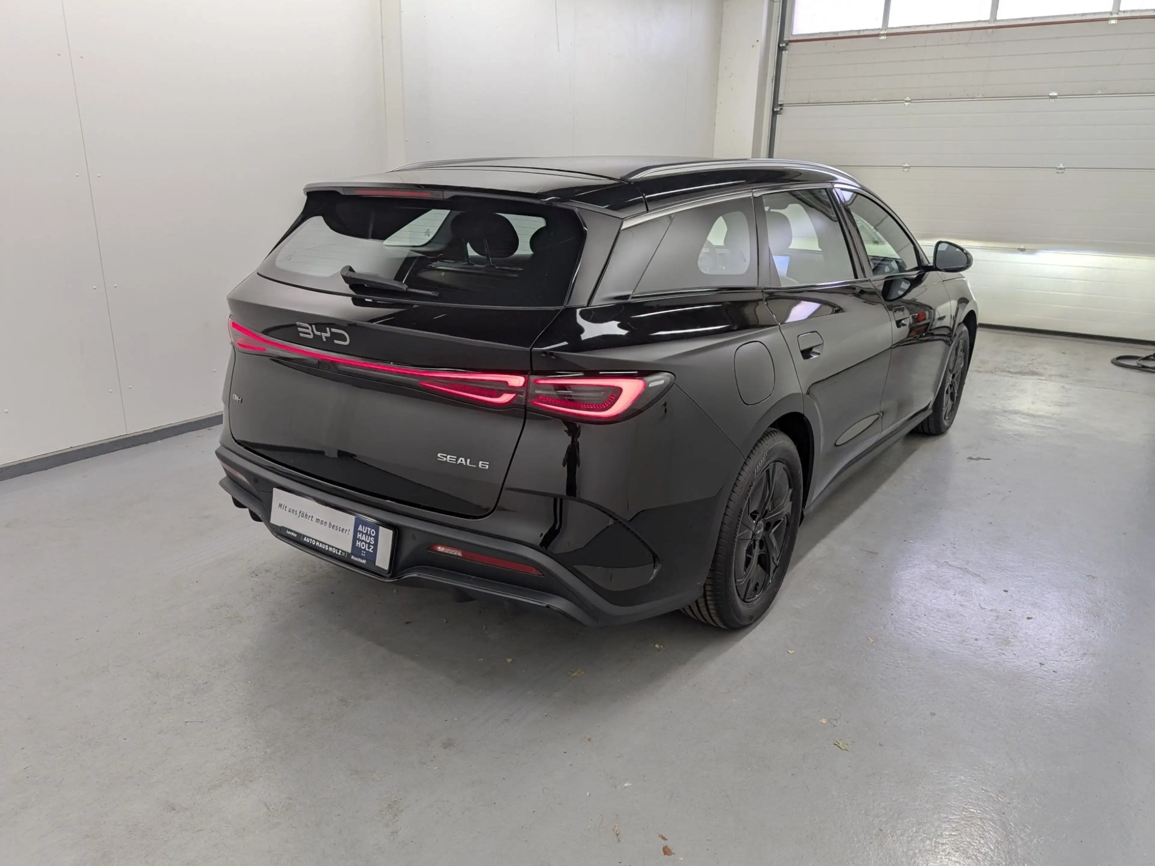 BYD Seal 6 DM-i Touring Boost LED Klima Navi — photo 4