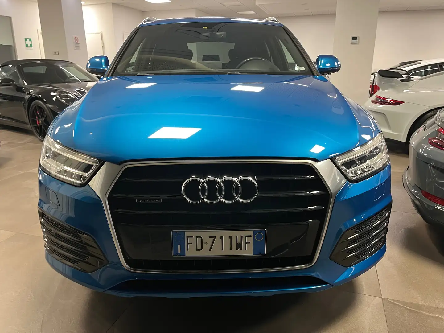 Audi Q3 2.0 TDI QUATTRO S LINE STRONIC 184cv Blu/Azzurro - 2