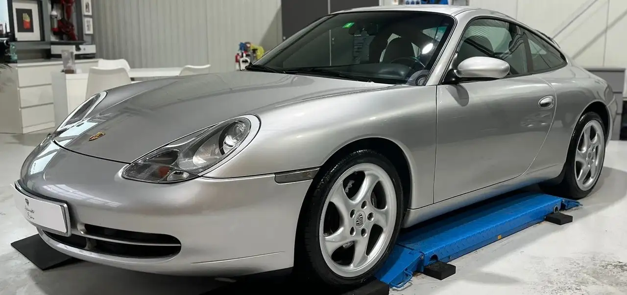 Porsche 996