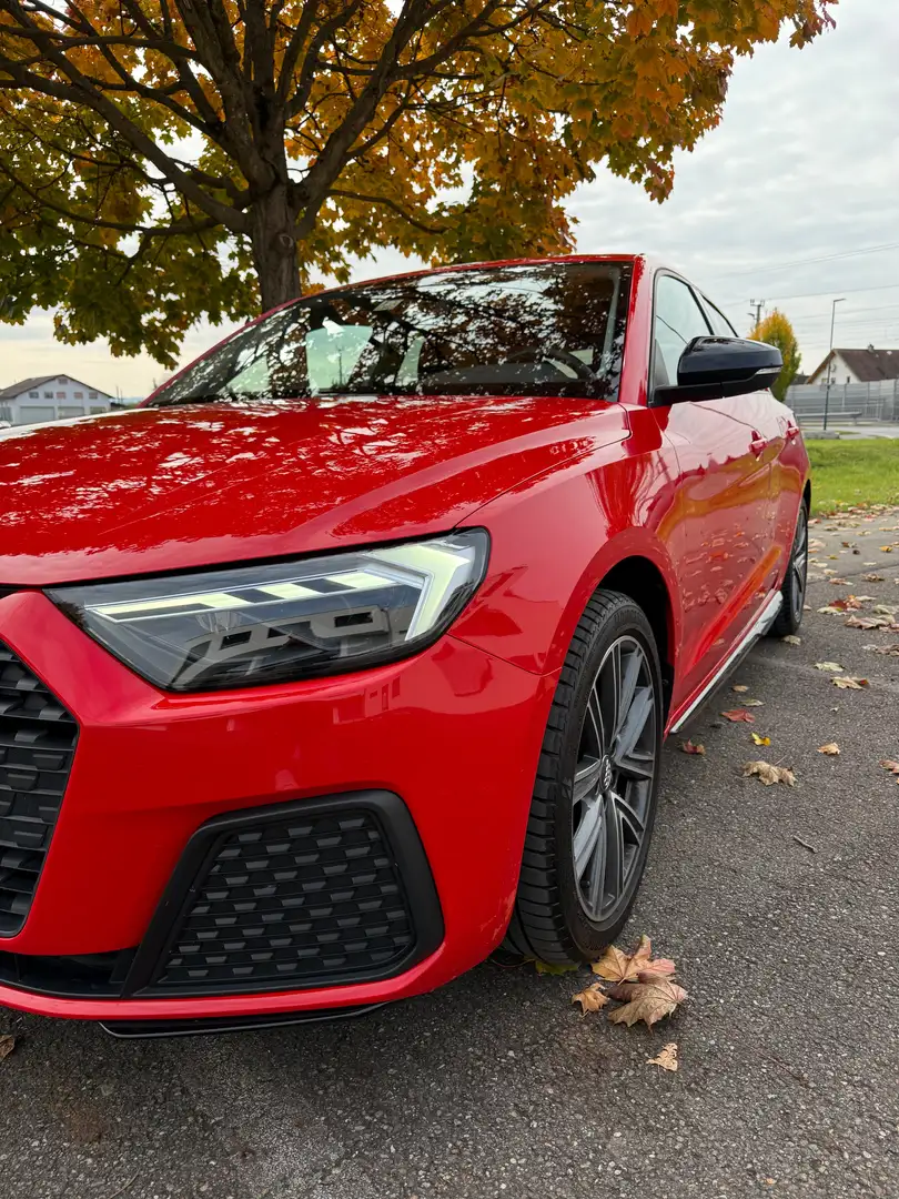 Audi A1 A1 SB 25 TFSI intense intense Rot - 1
