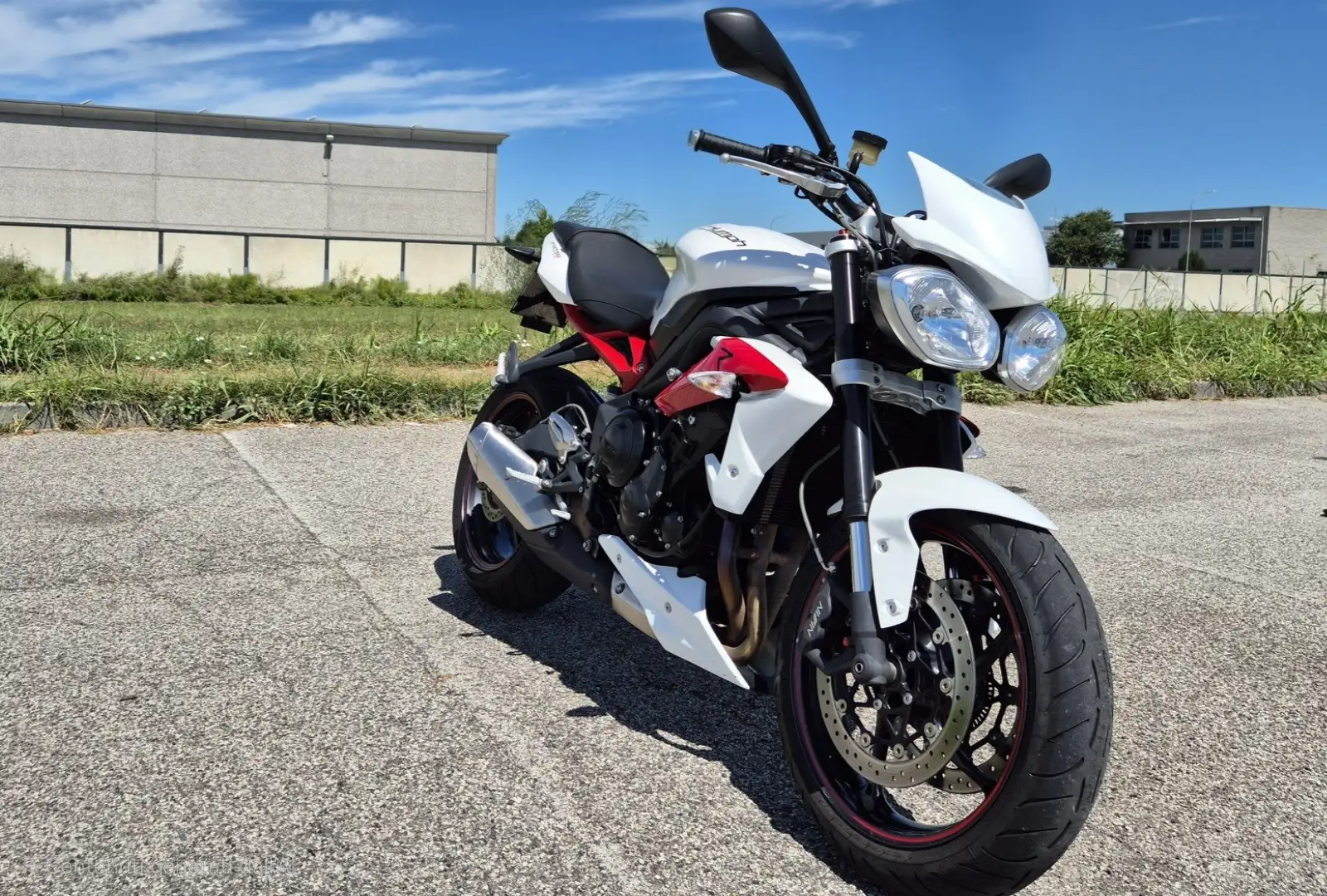 Triumph Street Triple 675 R Blanc - 1