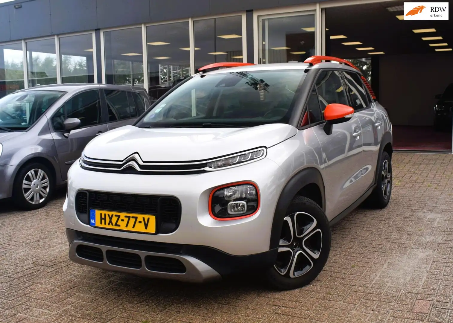 Citroen C3 Aircross 1.2 PureTech S&S Feel | LED VERLICHTING | CLIMATE Gris - 1