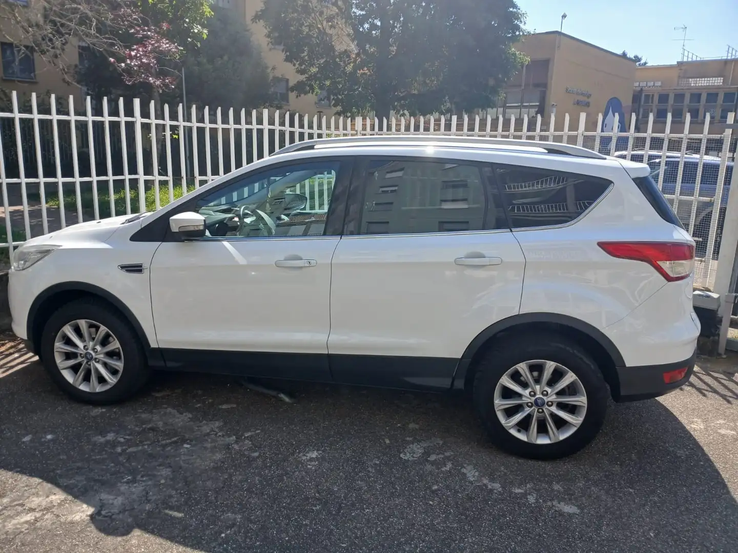Ford Kuga 2.0 tdci Titanium 4wd s&s 150cv E6 suv full optio - 1