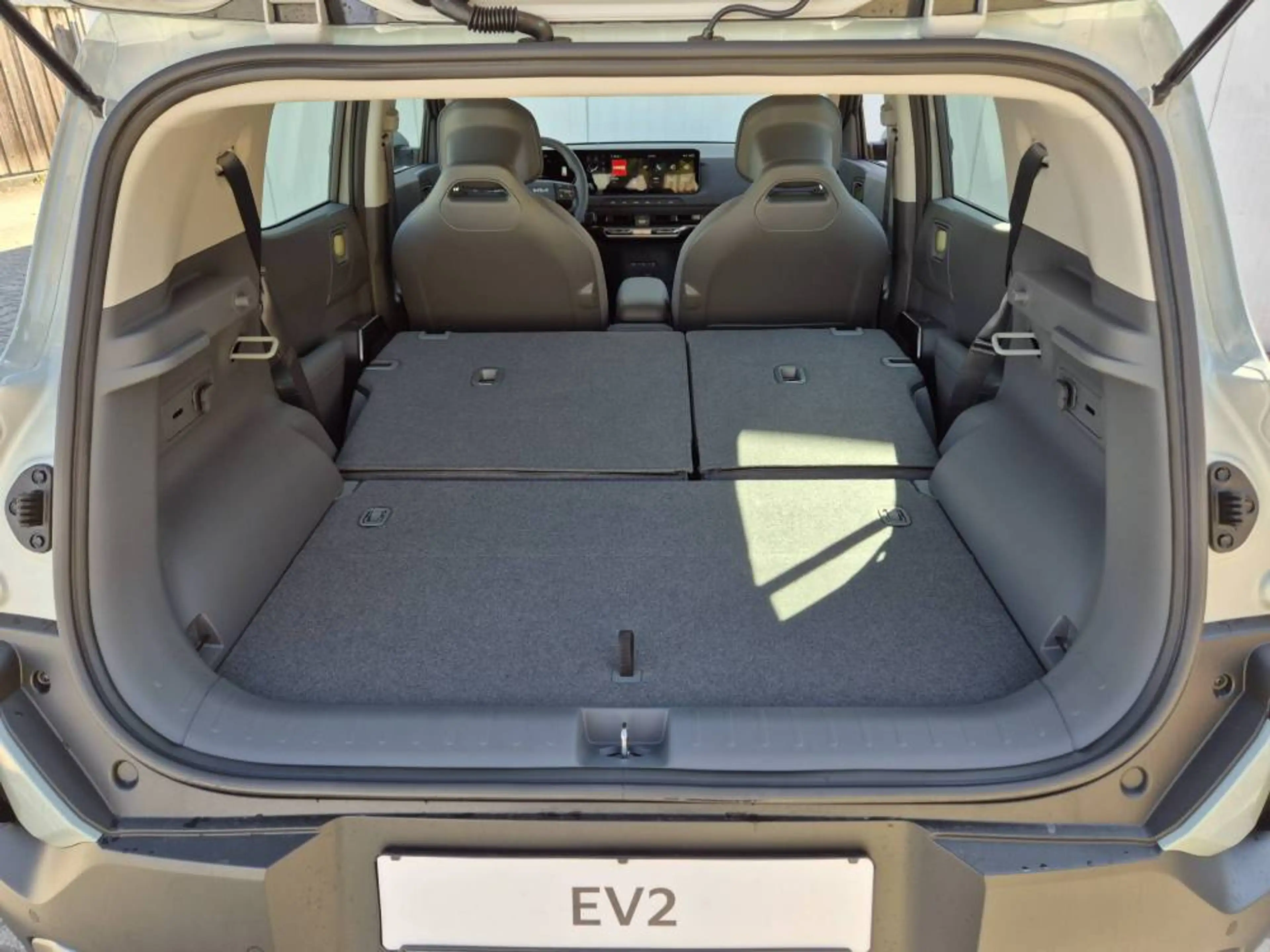 Kia EV2 42.2 kWh (146 PS) Earth Winter-Connect — photo 14