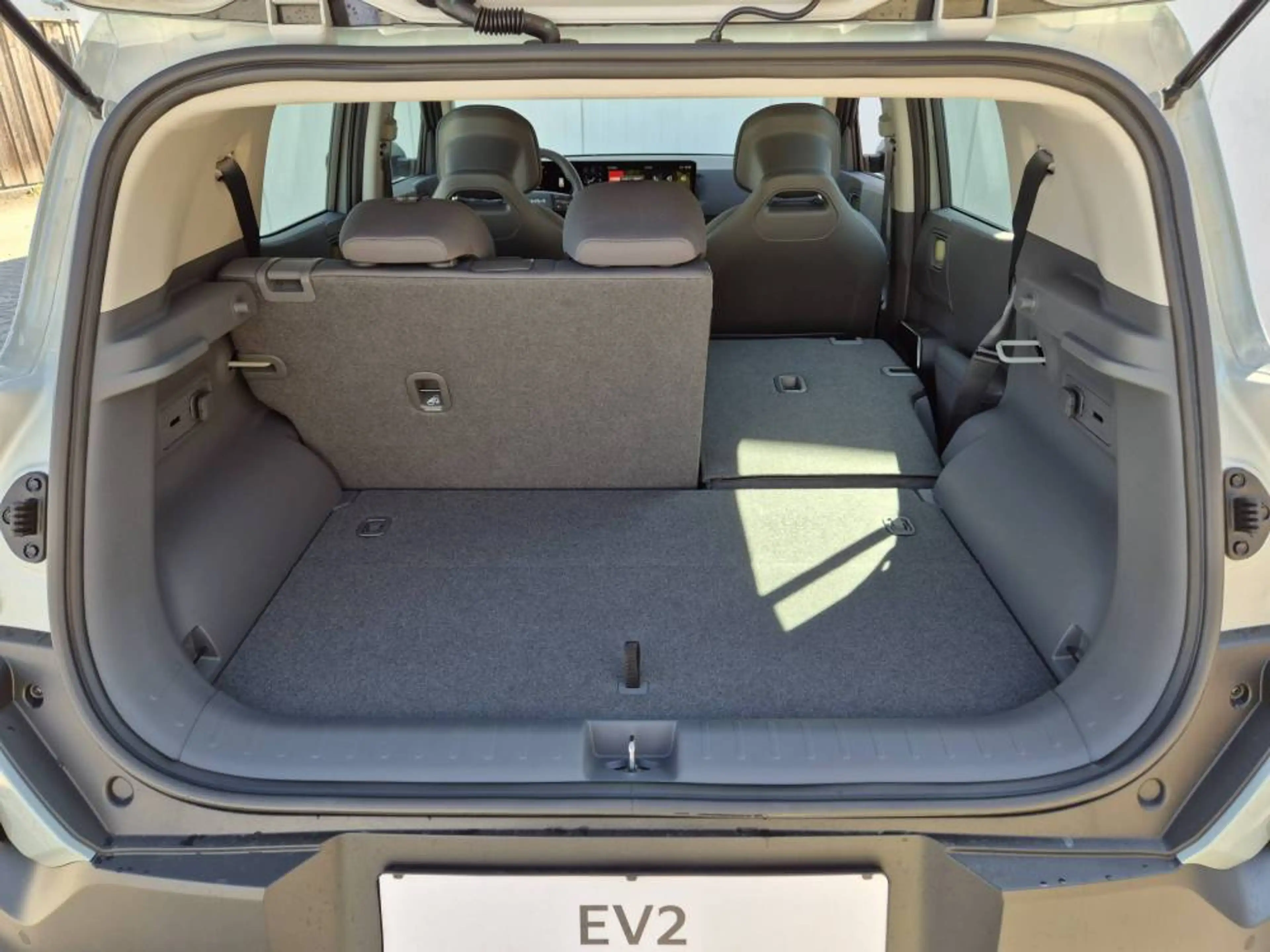 Kia EV2 42.2 kWh (146 PS) Earth Winter-Connect — photo 13