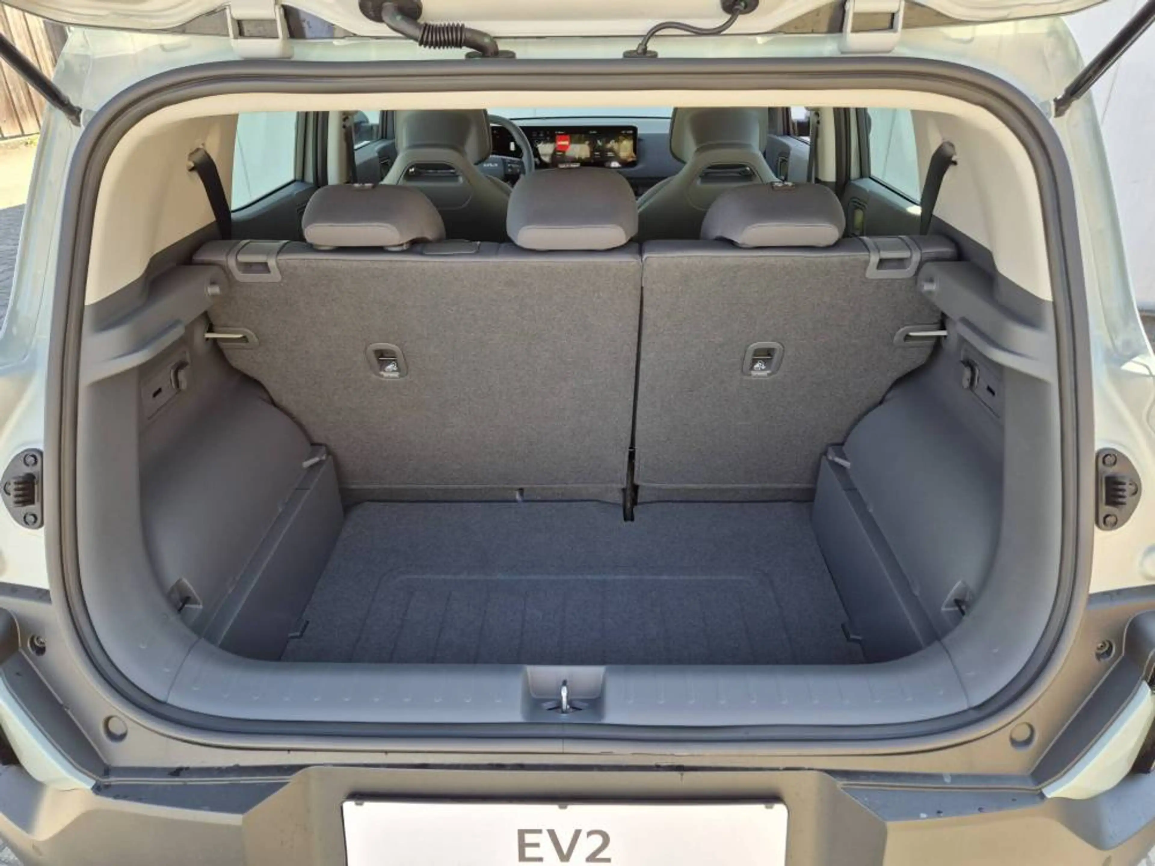 Kia EV2 42.2 kWh (146 PS) Earth Winter-Connect — photo 15