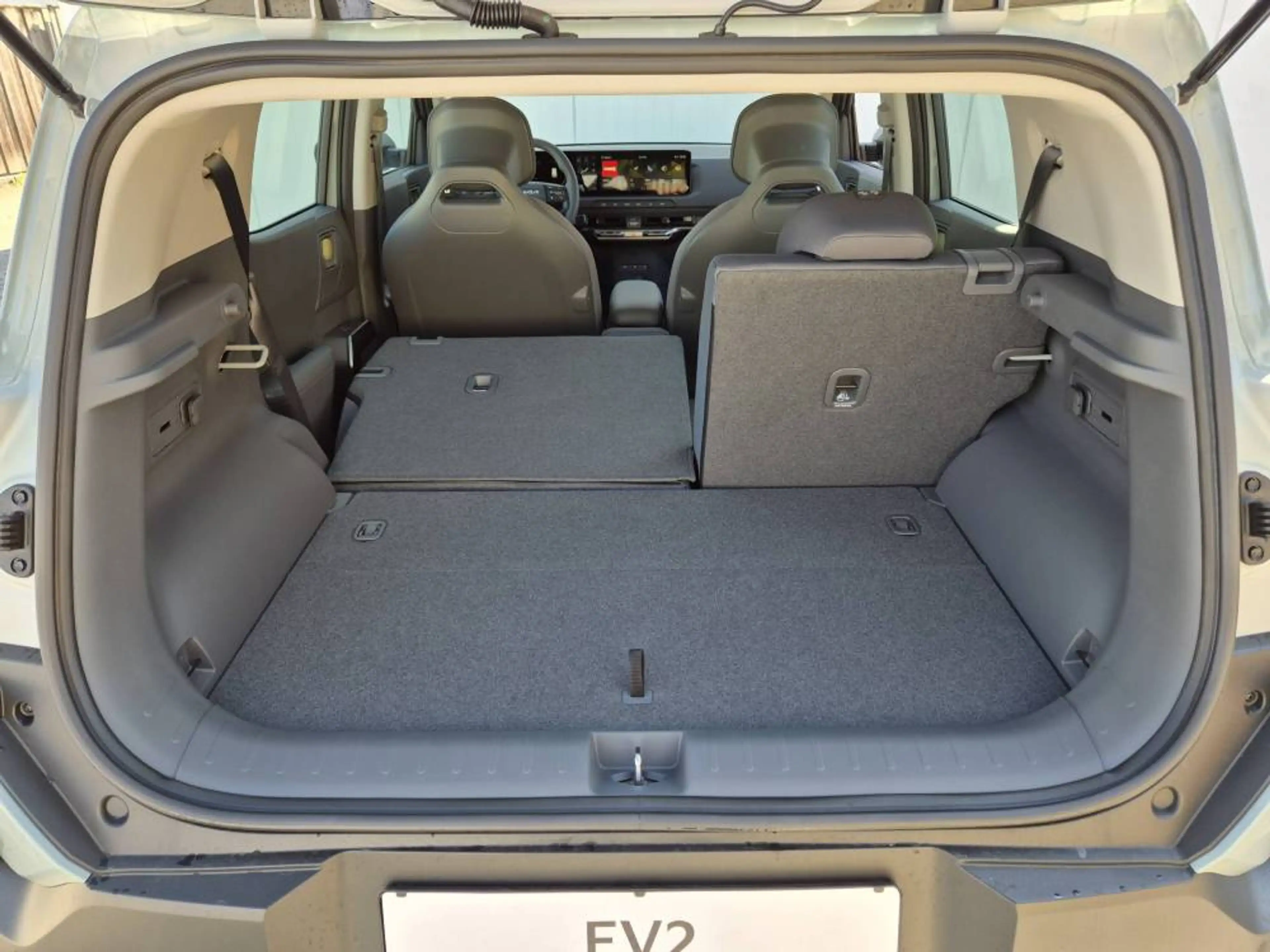 Kia EV2 42.2 kWh (146 PS) Earth Winter-Connect — photo 12
