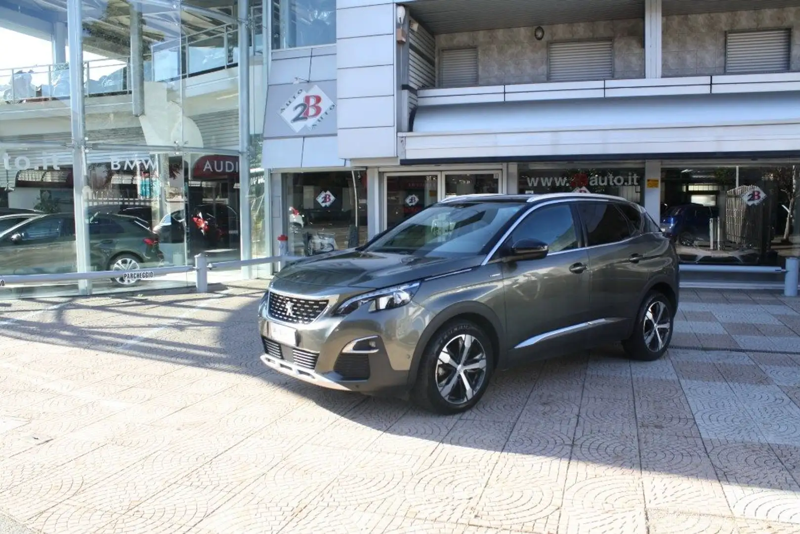 Peugeot 3008 PureTech Turbo 180 S&S EAT8 GT Line Gris - 1