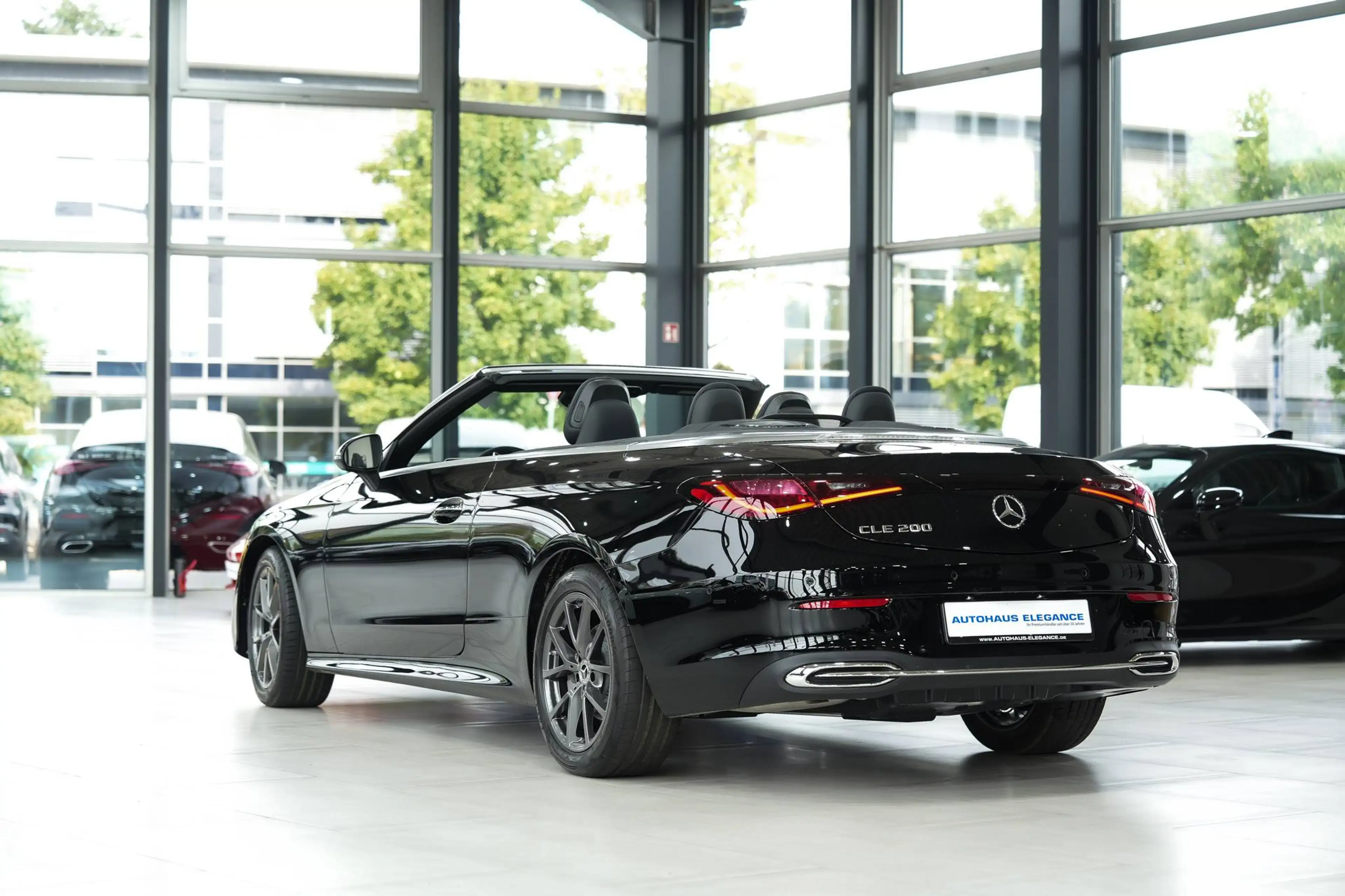 Mercedes-Benz CLE 200 Cabrio*Avantgarde*Advanced*MEMORY*1.HAND — photo 3