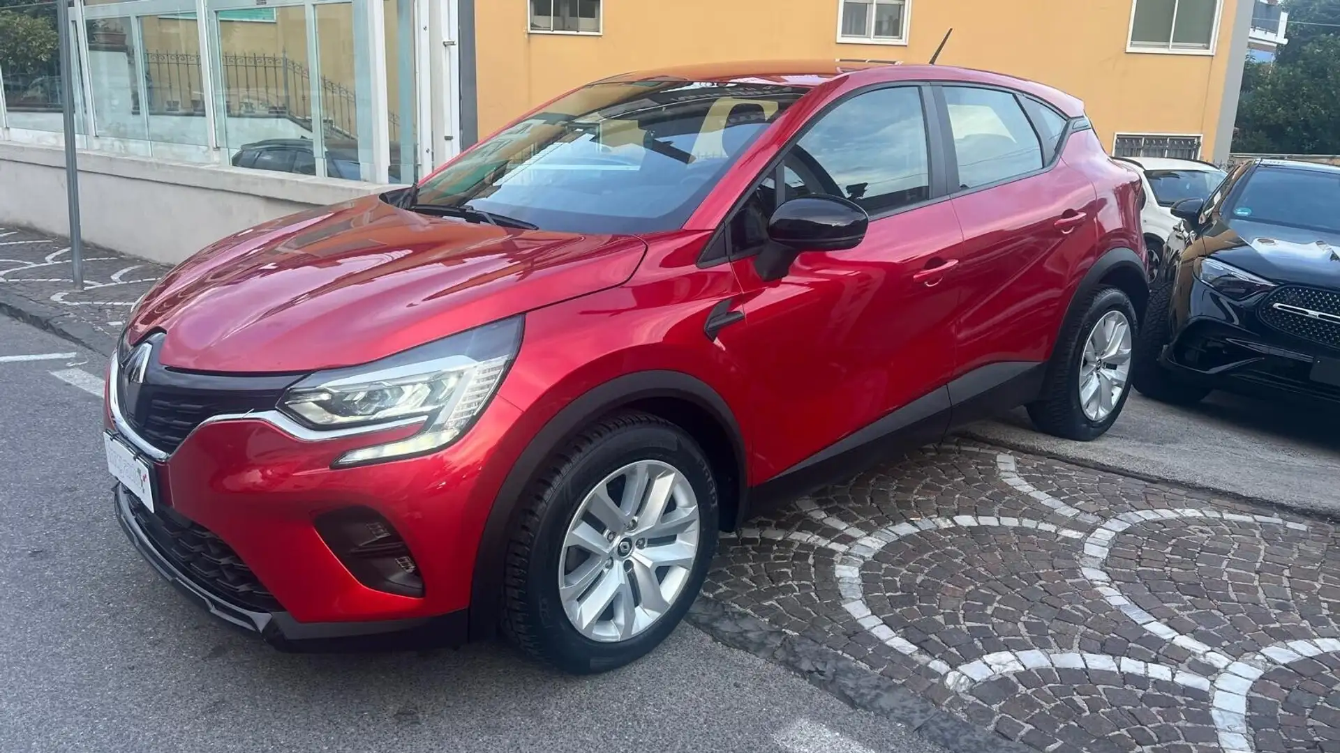 Renault Captur Captur TCe 100 CV GPL FAP Intens Rouge - 2