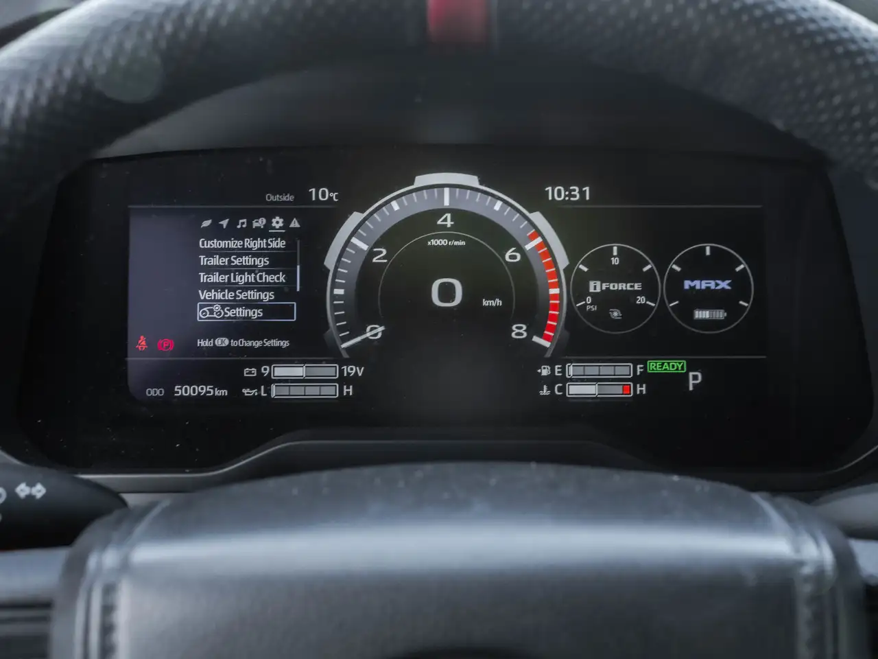 Toyota Tundra снимка Toyota Tundra