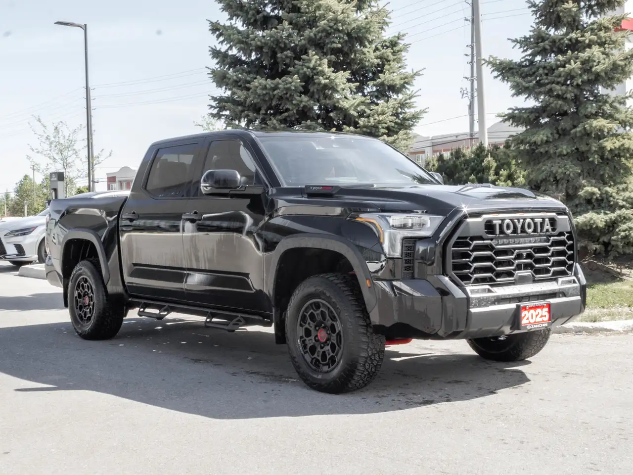 Toyota Tundra снимка Toyota Tundra