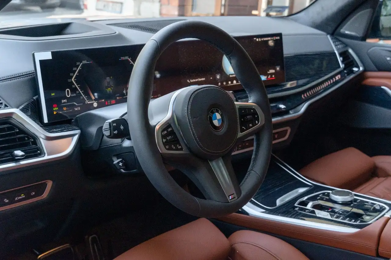 BMW X7 40d M SPORT.LUFTFE.SOFTC.PANO.360.AHK.5/100 12