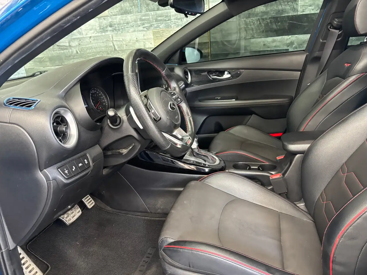 Kia Forte снимка Kia Forte