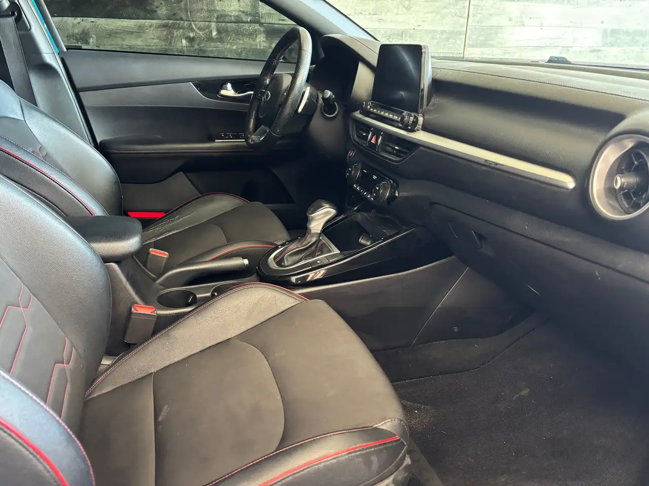 Kia Forte снимка Kia Forte