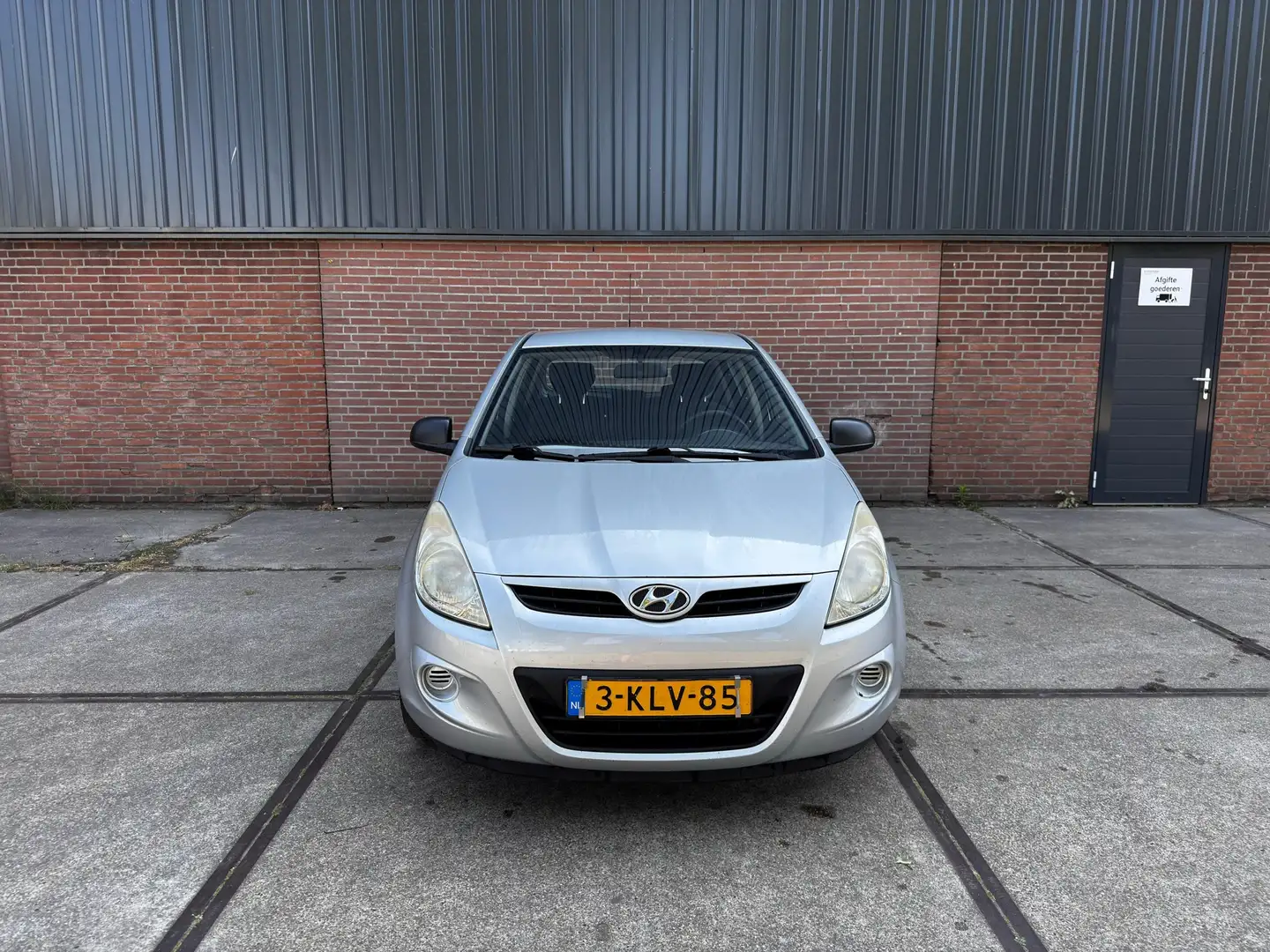 Hyundai i20 1.2i i-Drive Grijs - 2