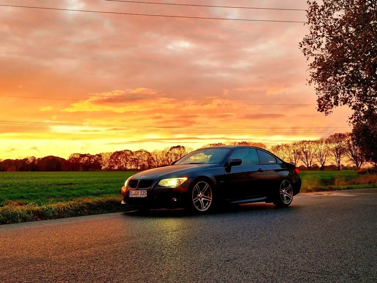 BMW 335 335i Coupe Aut. Schwarz - 1