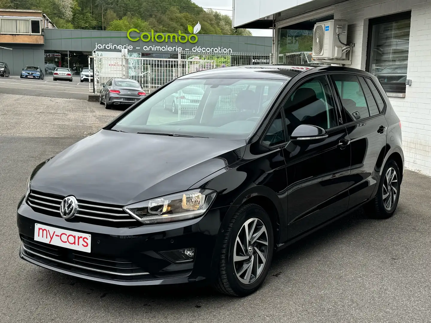 Volkswagen Golf Sportsvan 1.2 TSI Sound DSG automatique Gps cart play Negro - 1